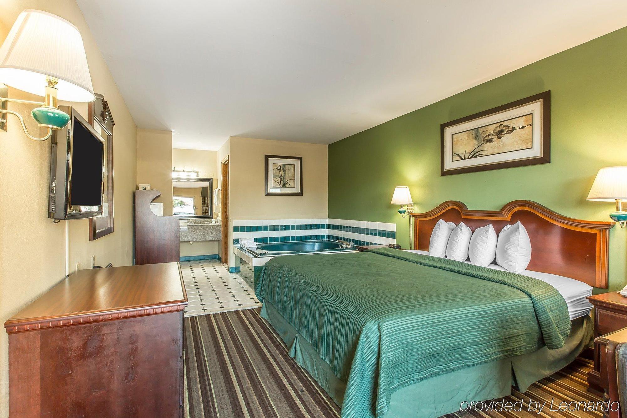 Quality Inn And Suites Macon Eksteriør billede