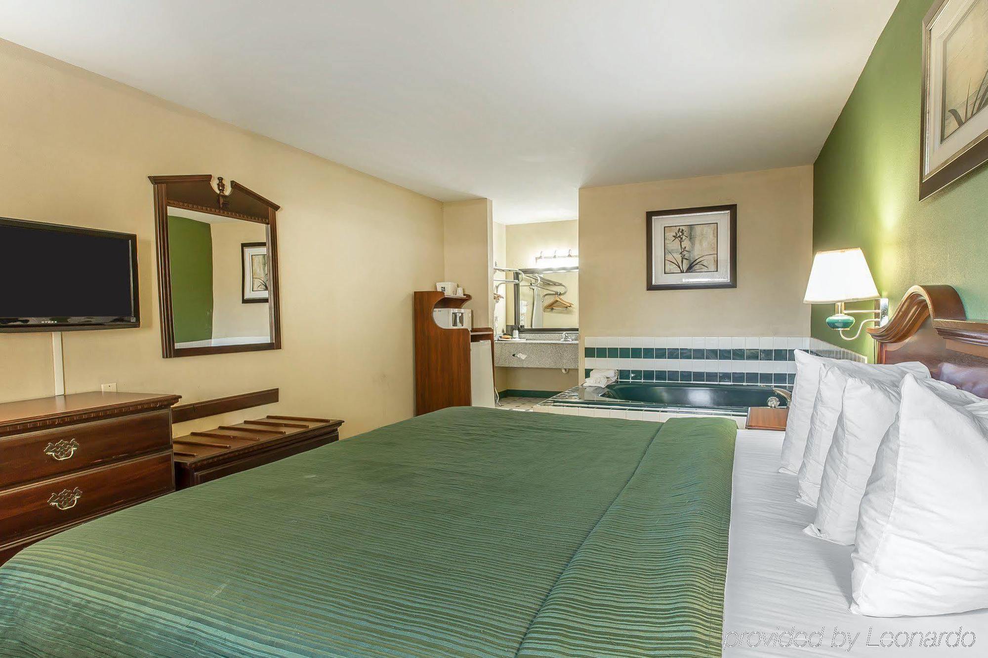 Quality Inn And Suites Macon Eksteriør billede